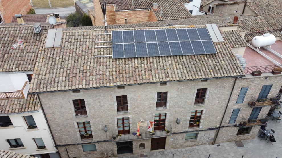 La Comunitat Energètica d’Olost i Santa Creu arriba als 50 socis i sòcies